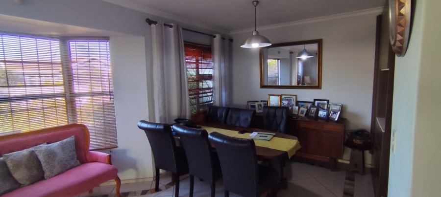 2 Bedroom Property for Sale in Colorado Western Cape